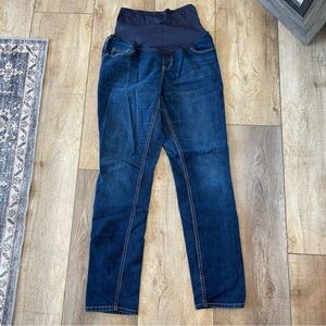 Old Navy maternity full smooth panel skinny jeans. Size 10